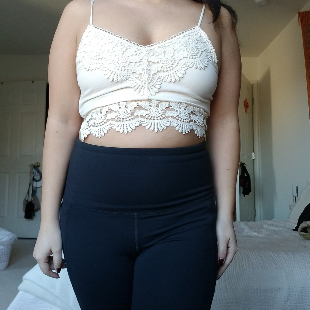 Crop top - Picture 3 of 4